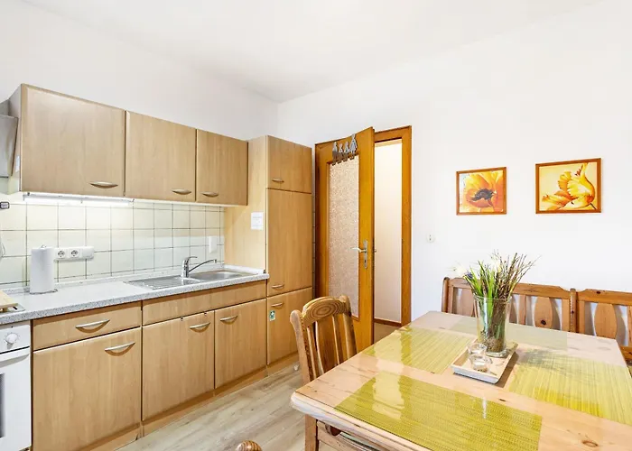 Am Kirchplatz Apartment *